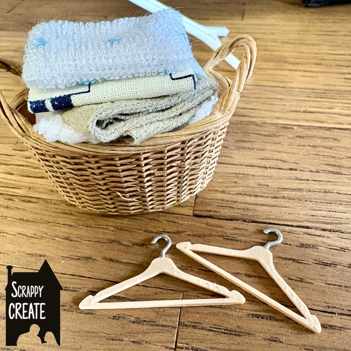 Clothes hangers pack of 2