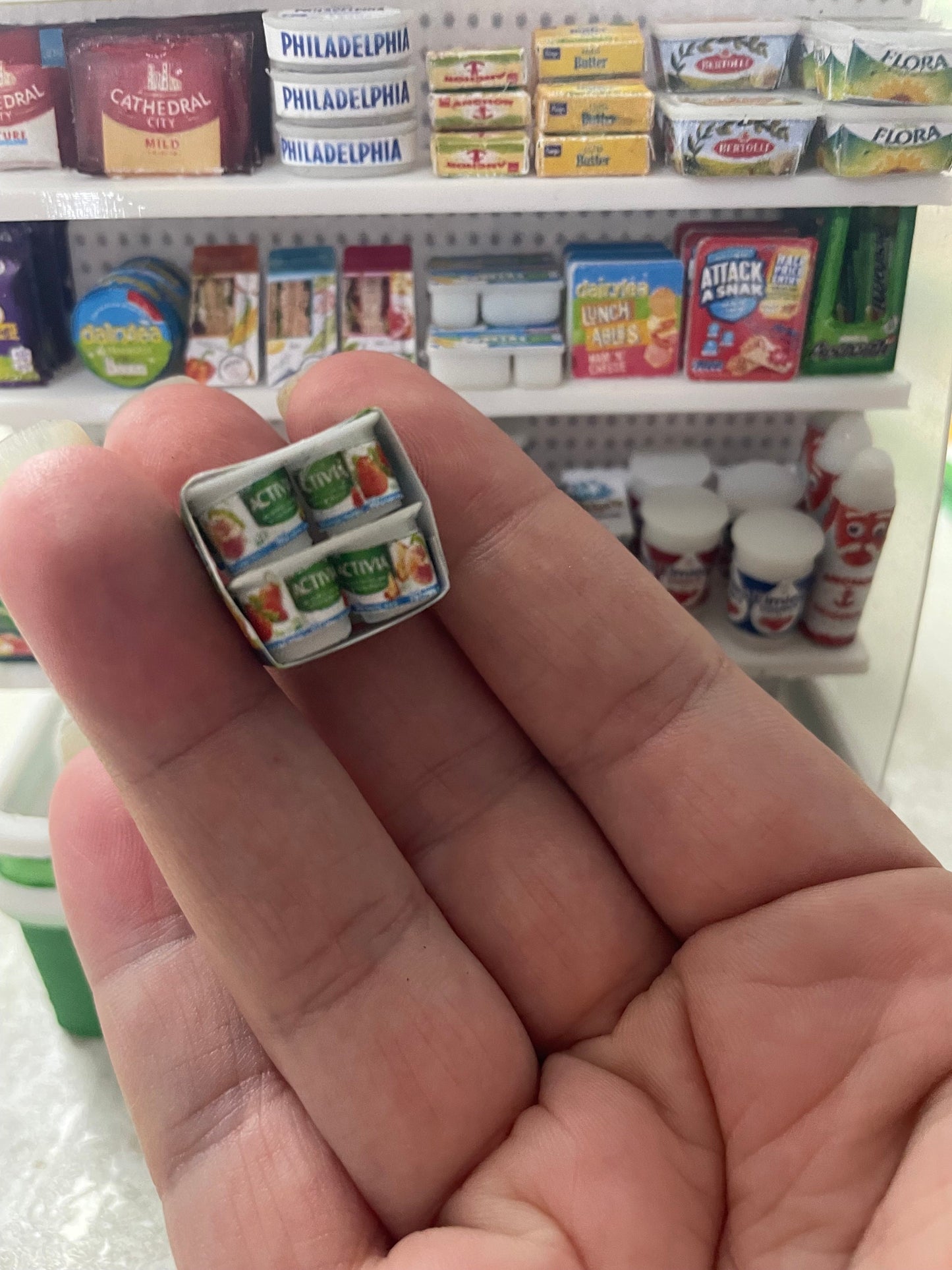 8 pack of yoghurts activa 1:12