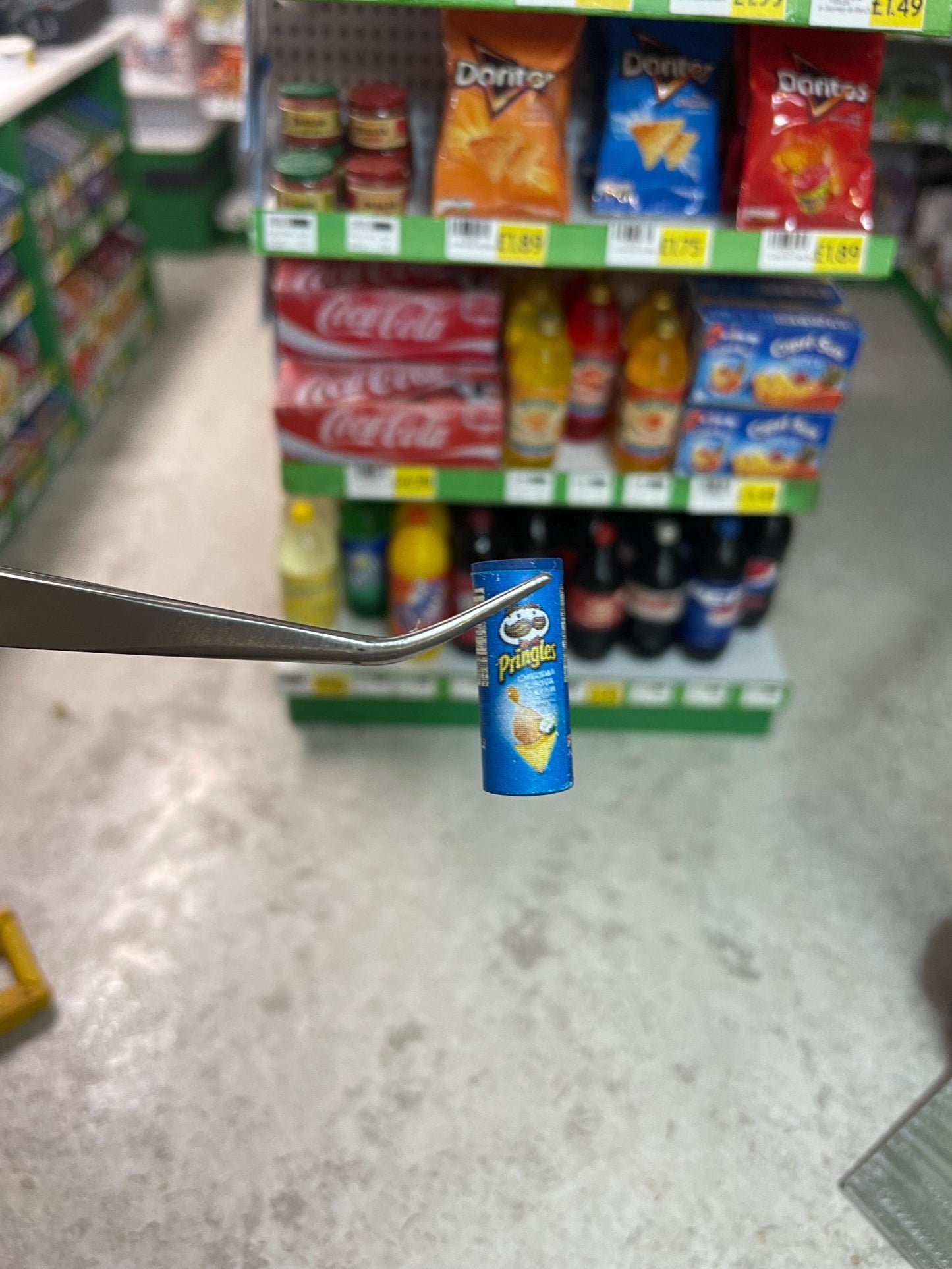 snacks pringles crisps 1/12