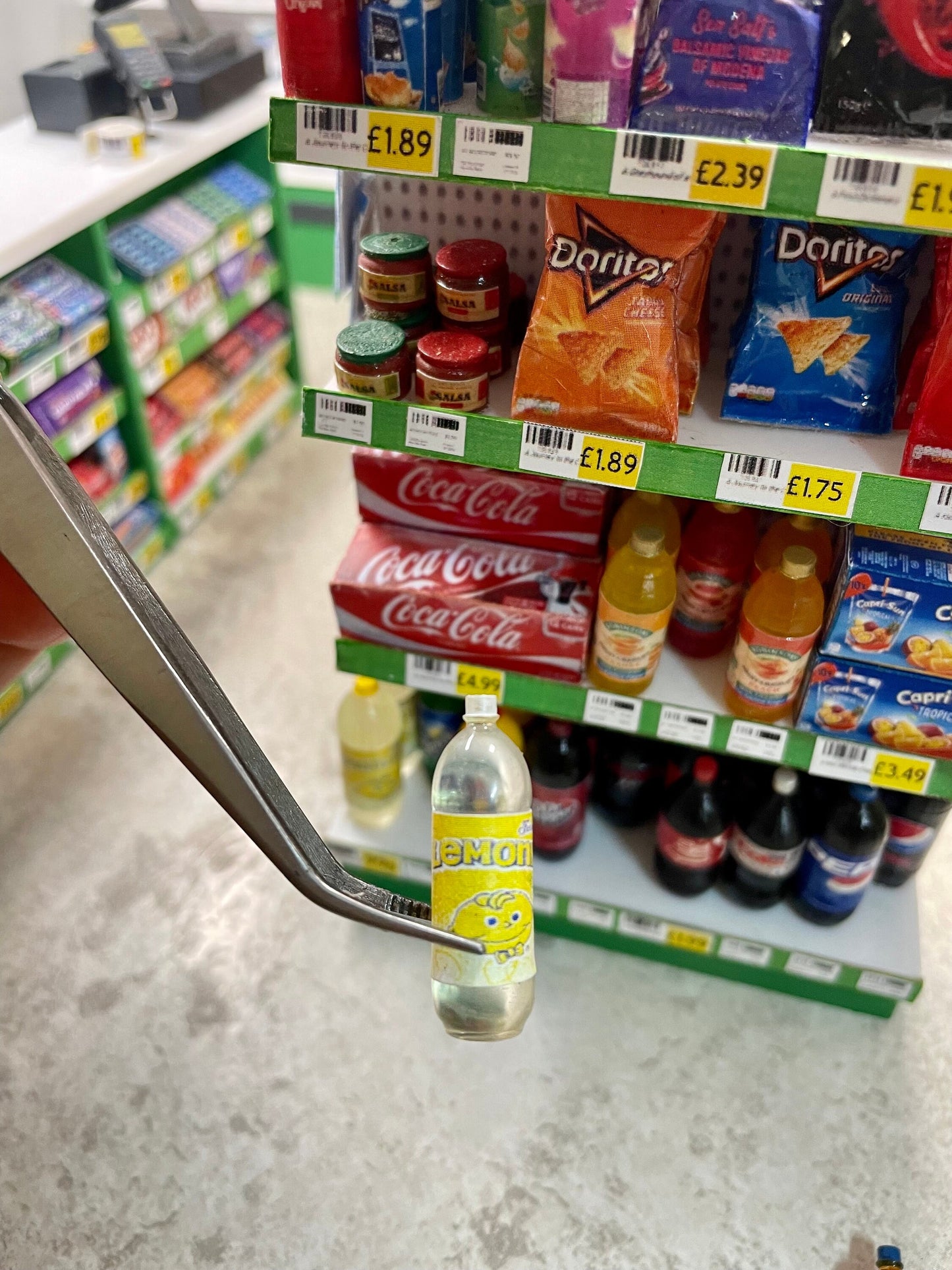 2ltr fizzy drinks cola ,lemonade pop