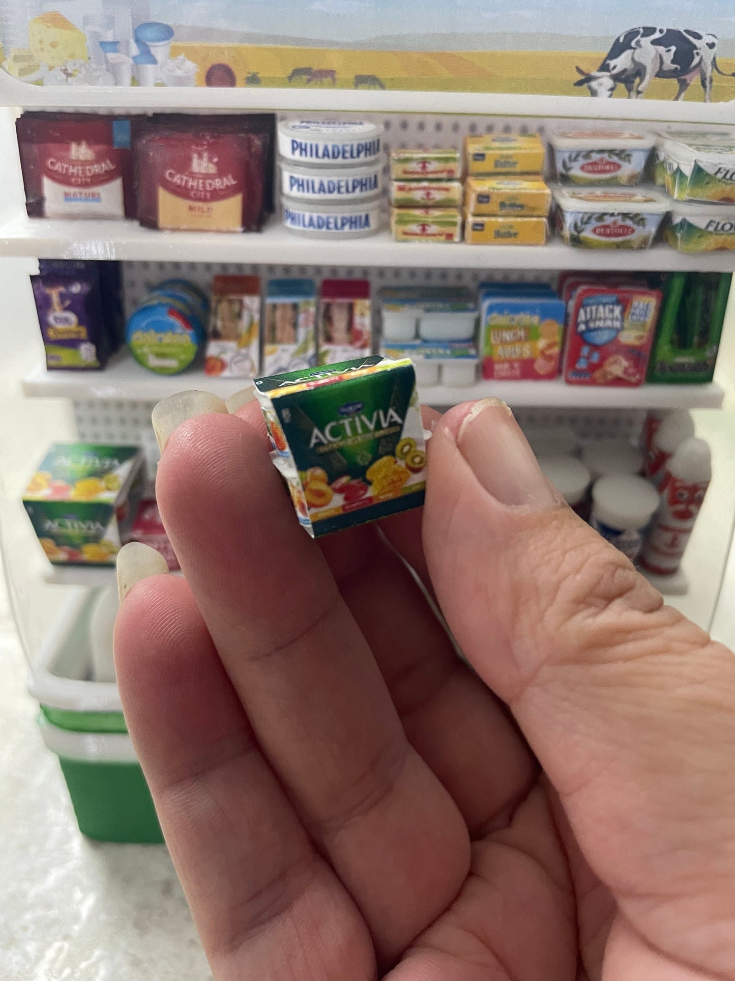 8 pack of yoghurts activa 1:12