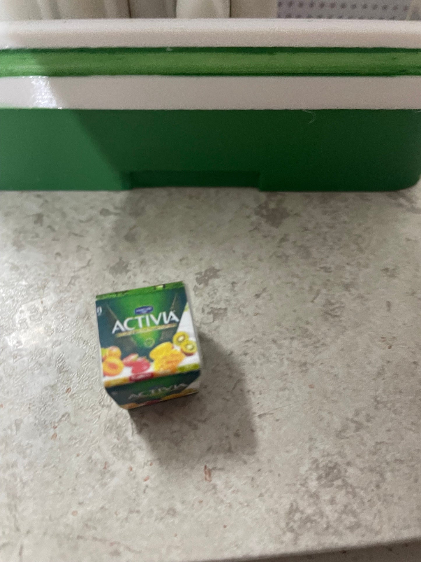 8 pack of yoghurts activa 1:12