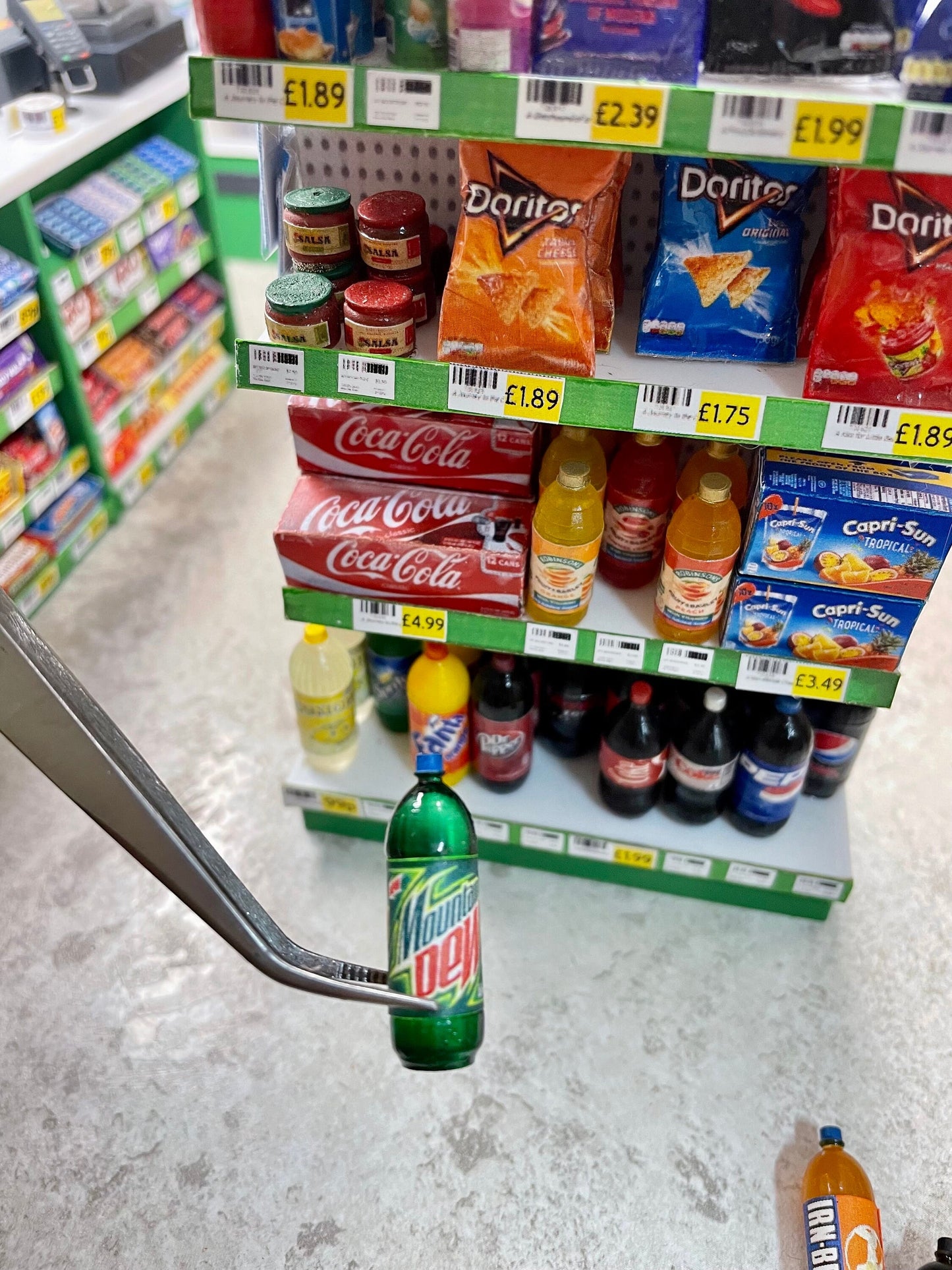 2ltr fizzy drinks cola ,lemonade pop