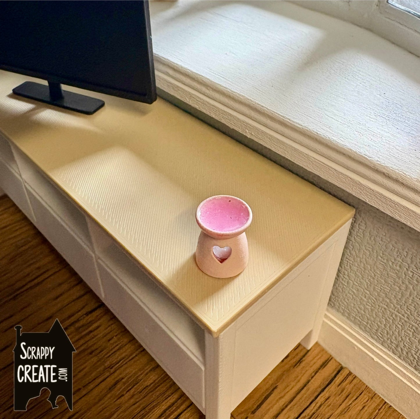 Wax burner heart shape