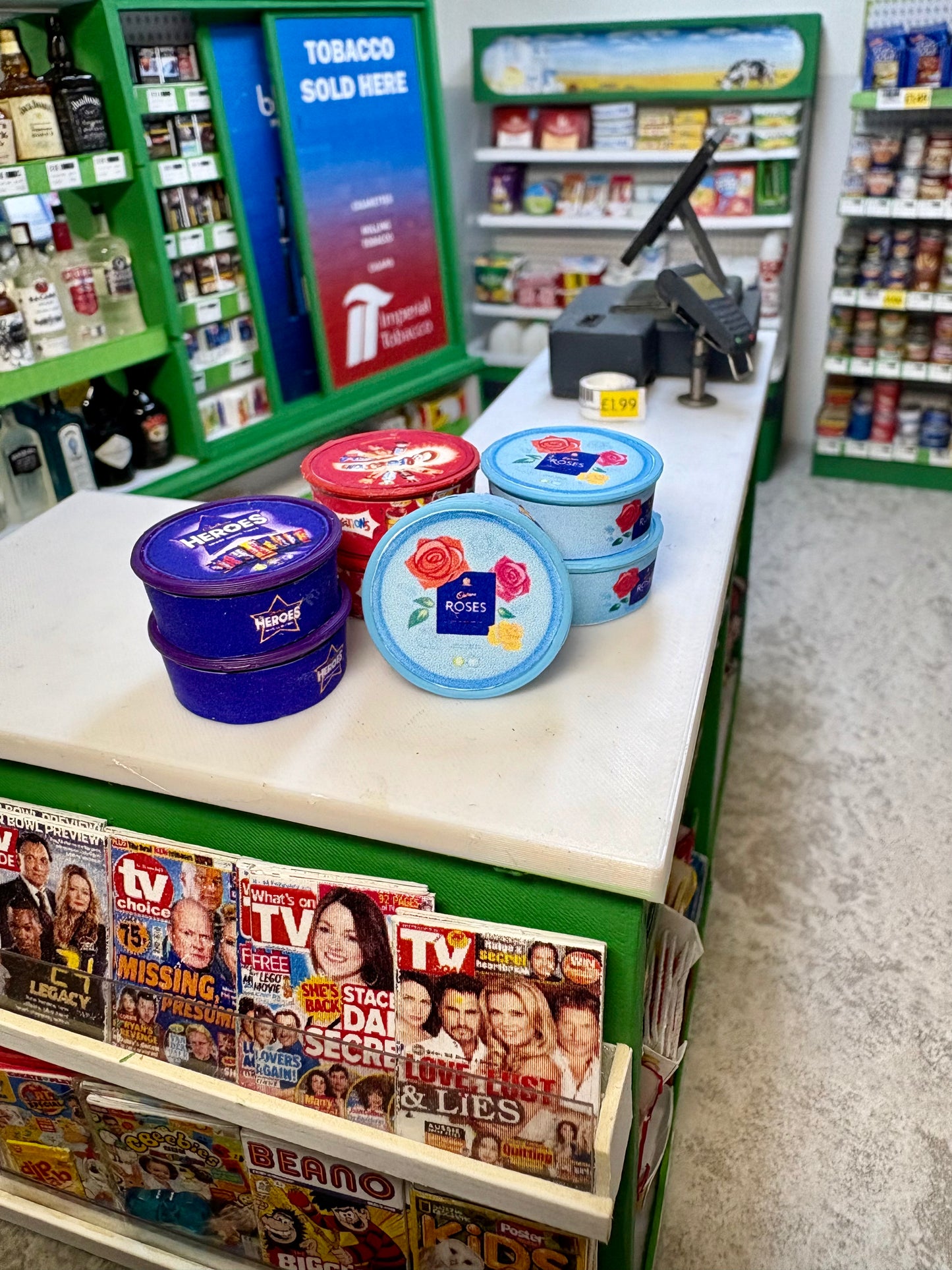 Celebrations,Roses and Heroes chocolate tubs