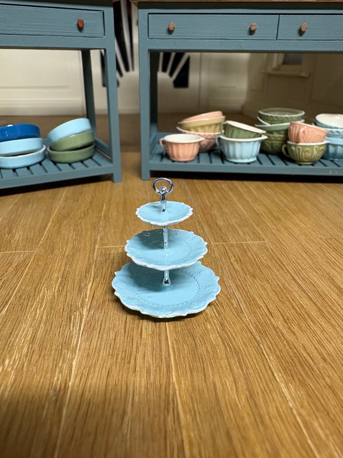 Tiered cake stand