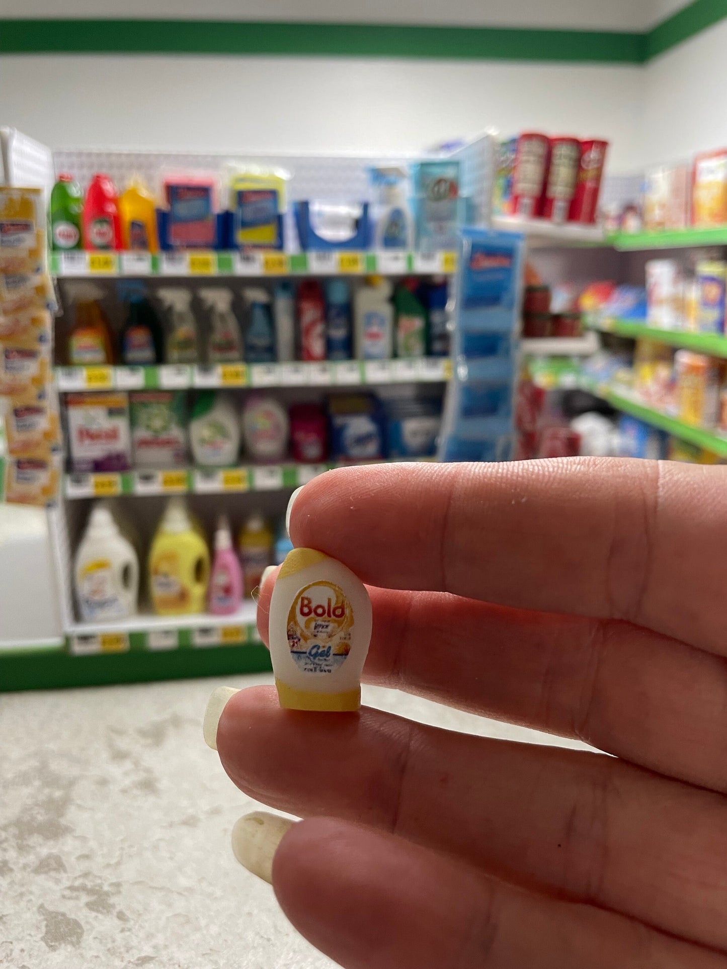 1:12 laundry gel dollshouse