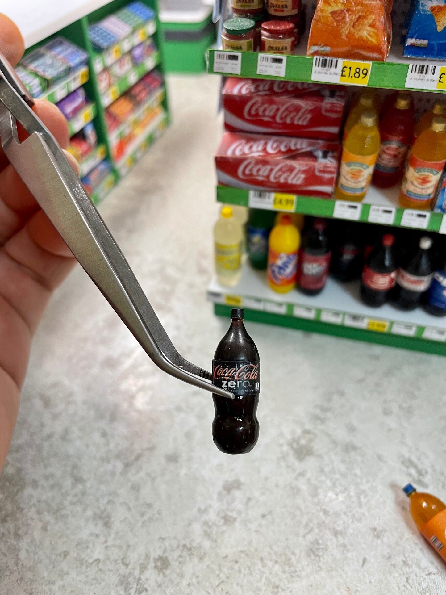 2ltr fizzy drinks cola ,lemonade pop